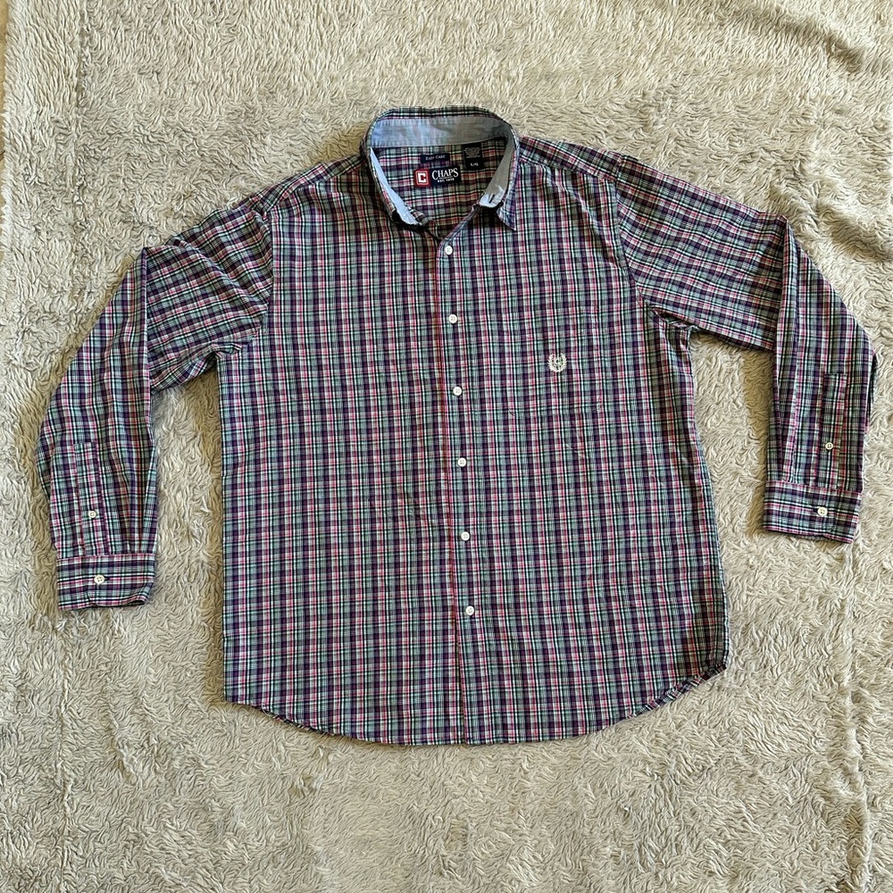 Men’s Chaps colorful button down shirt, Size L